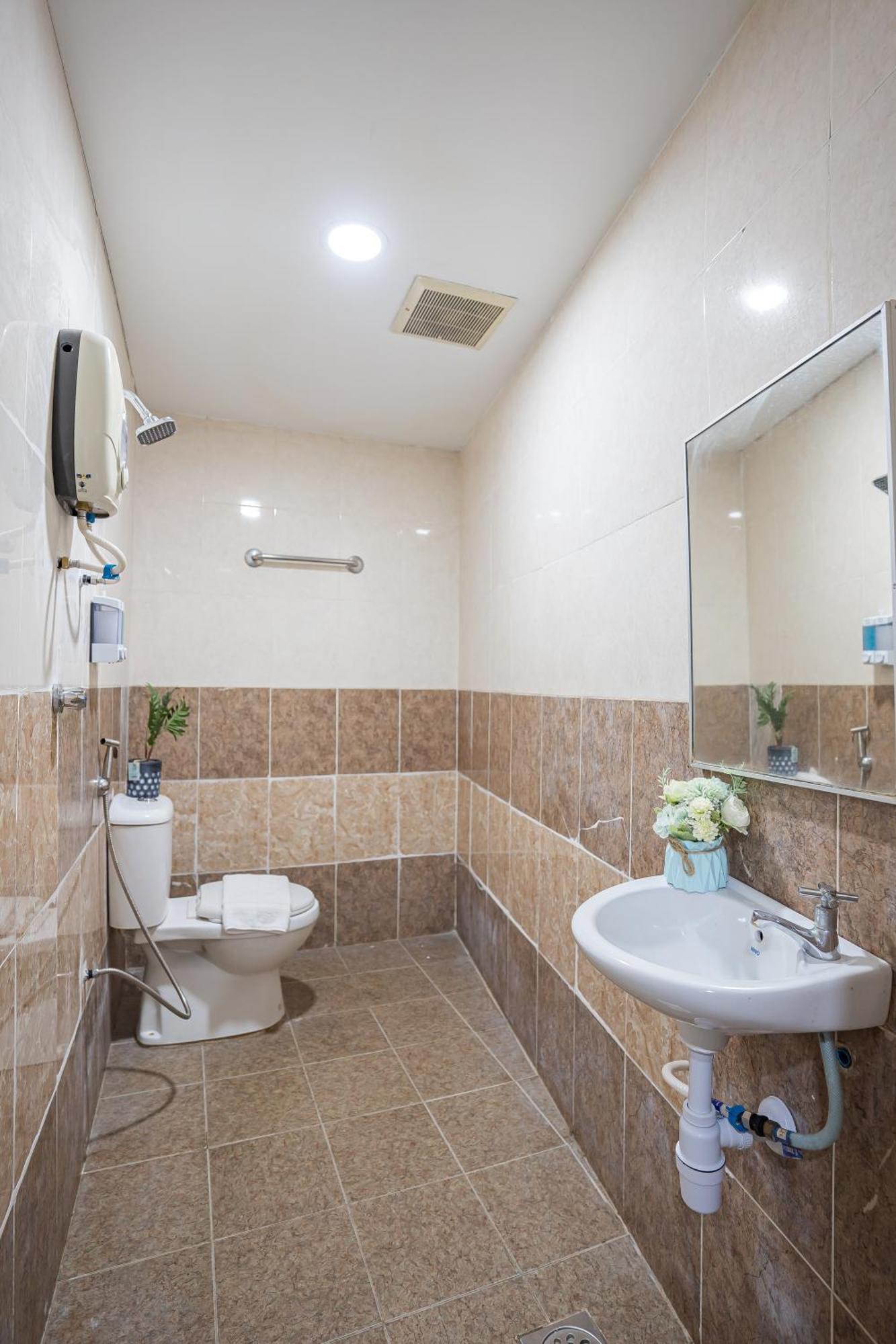 Hotel 28 Rapid Куала Лумпур Екстериор снимка