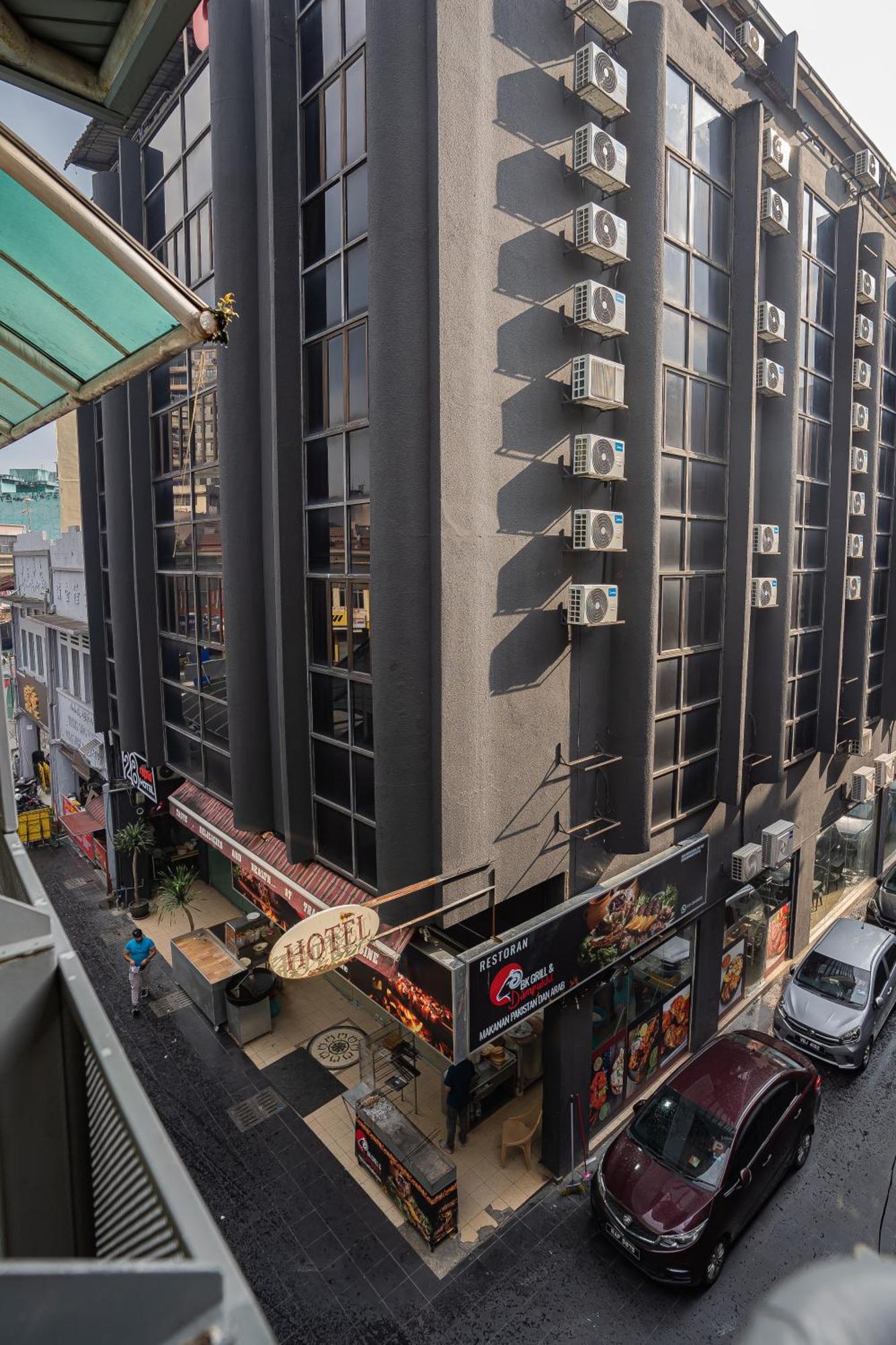 Hotel 28 Rapid Куала Лумпур Екстериор снимка